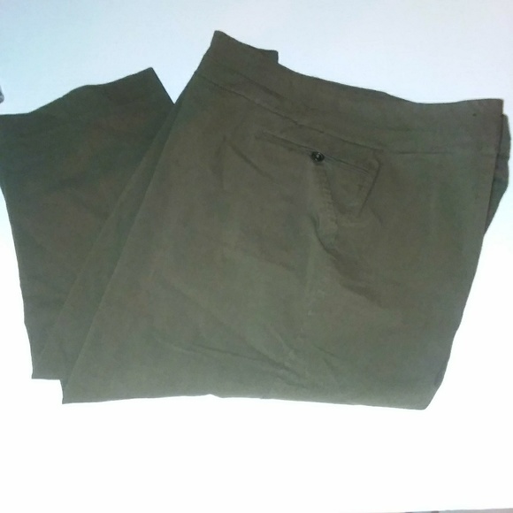💲5/$25💲Lane Bryant Capris Brown Size 18 - Picture 1 of 8